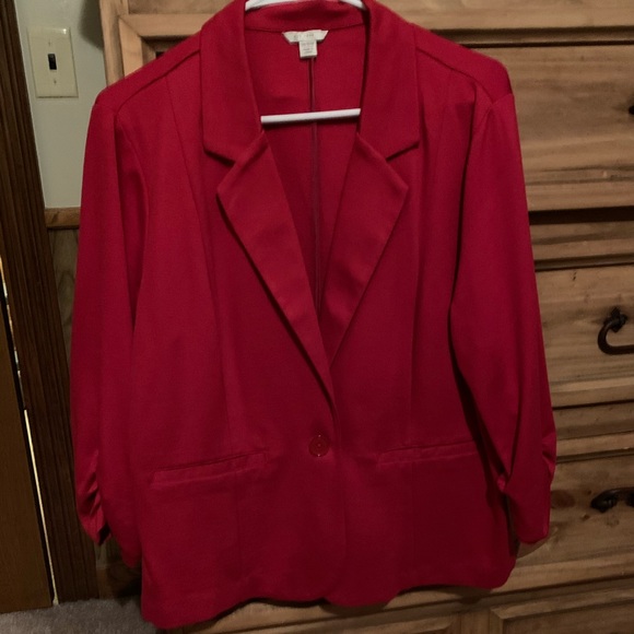 Blazer - Picture 2 of 5